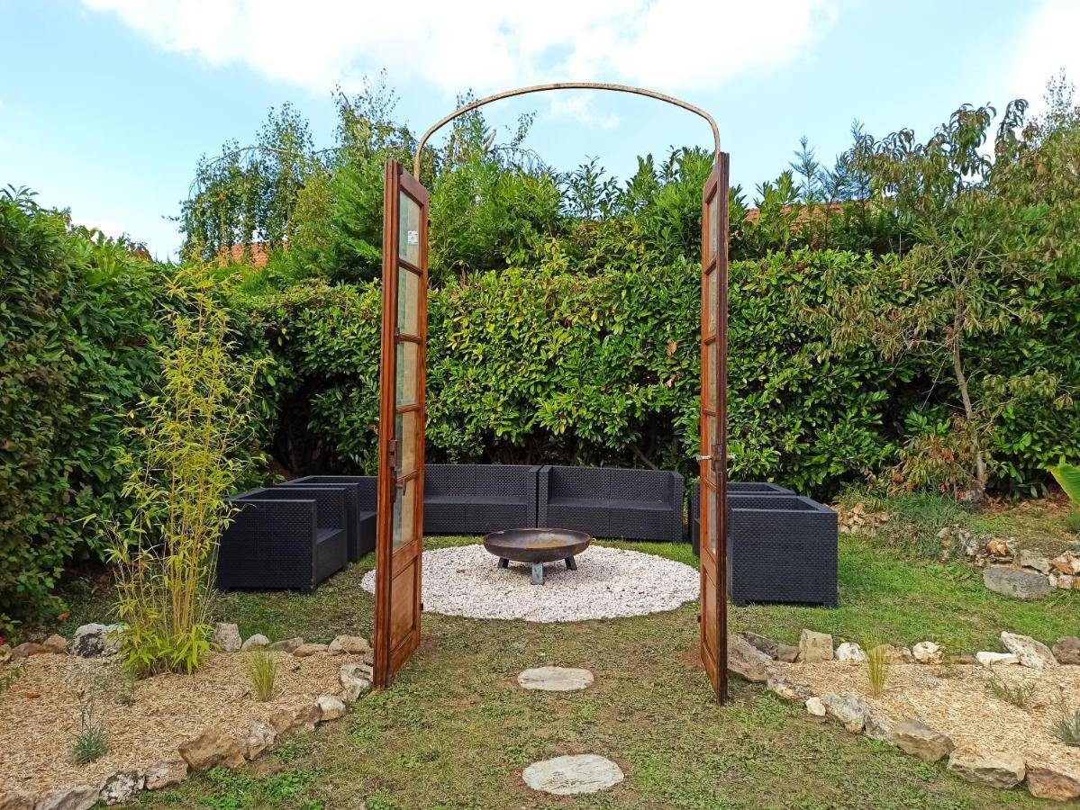 La Taniere Aux Loups Villa มองต์เตฮวา ภายนอก รูปภาพ